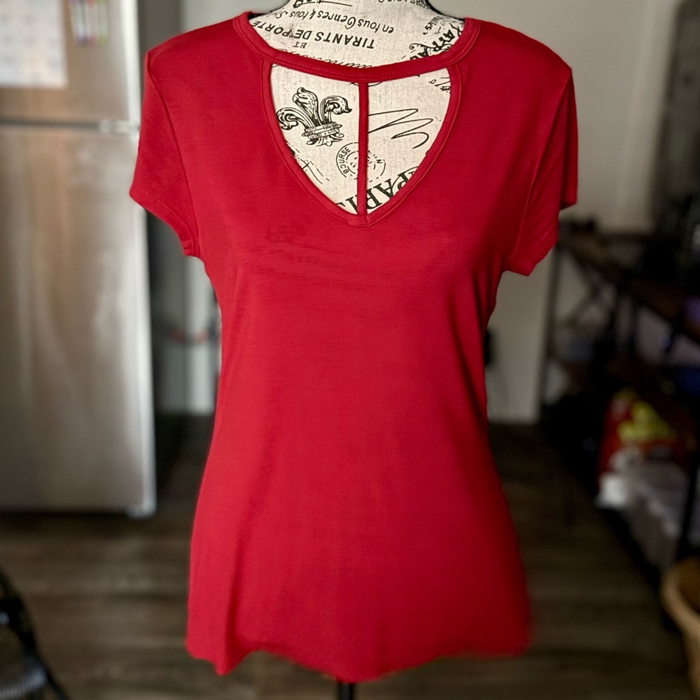 Women’s Pen Paper Red Soft Top Size Large